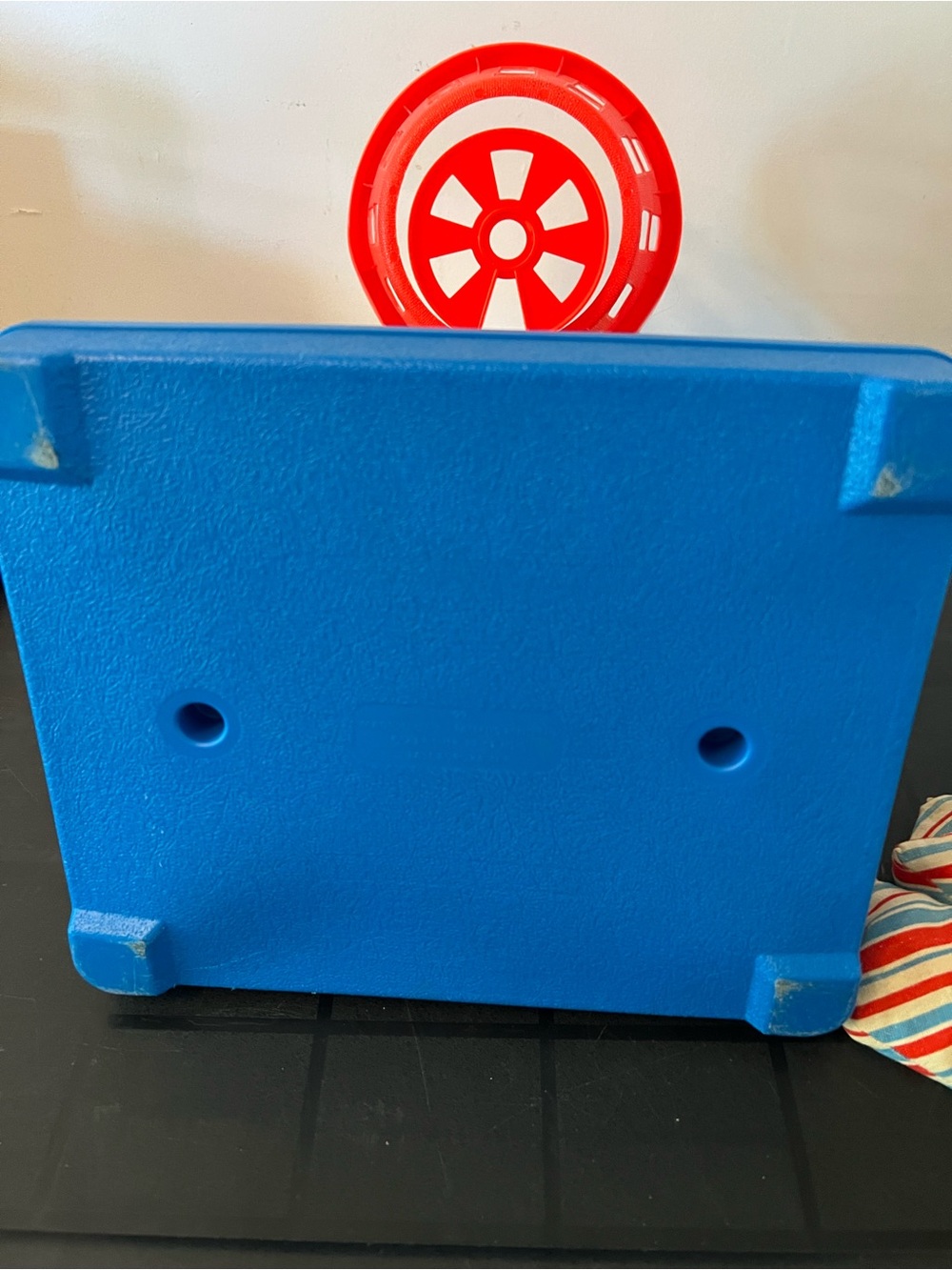 Vintage Fisher-Price Red, Blue & Yellow Kids Table Top Basketball Hoop Toy - Picture 10 of 10
